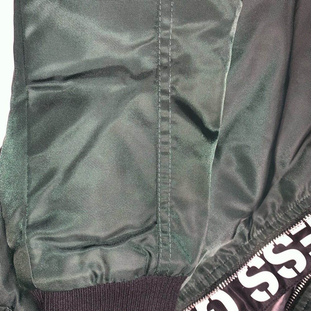 Guess dark green bomber jacket - Picture 3 of 5